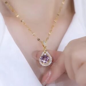 The Dreamy Violet Water Drop Pendant Necklace Gives Women A Sense of Luxury and Niche Design
